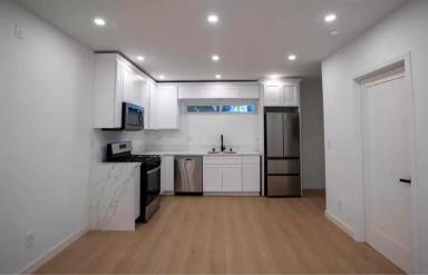 Main picture of 6916 McLaren Ave