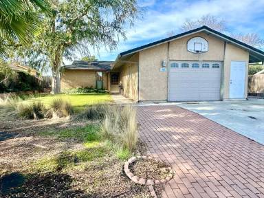 Main picture of 1815 Redwood Dr