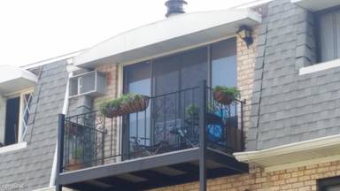 Main picture of 8525 W Catherine Ave