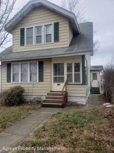 Main picture of 1244 Brown Ave