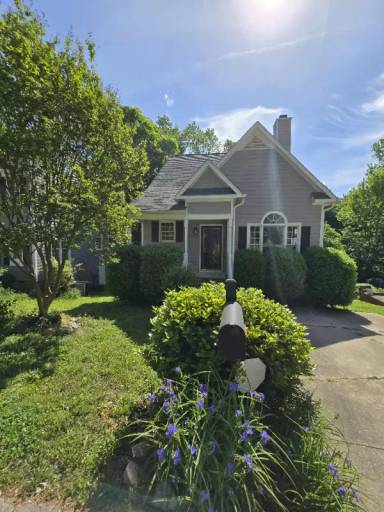 Main picture of 1965 Indianwood Ct