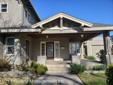 Main picture of 116 W 1st St