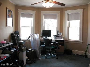 Main picture of 887 Broadway