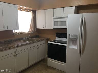 Main picture of 2330 Dora St