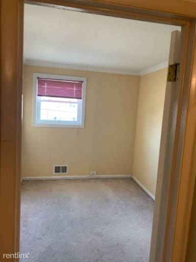 Main picture of 7822 Kavanagh Rd