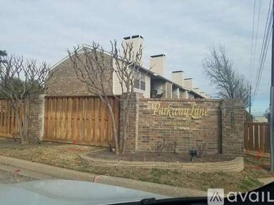 Main picture of Parkway Lane Condominiums