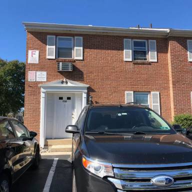 Main picture of 620 S Franklin St