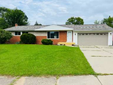 Main picture of 1355 Athlone St