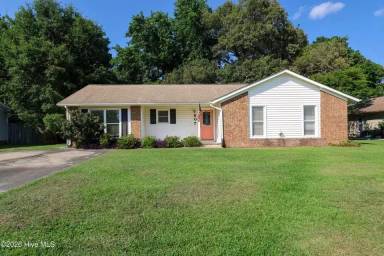 Main picture of 807 Deblea Ct