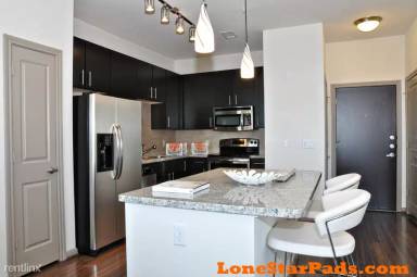 Main picture of 2702 Bagby St