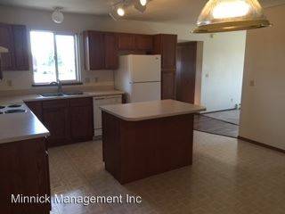 Main picture of 94 N Grogan St