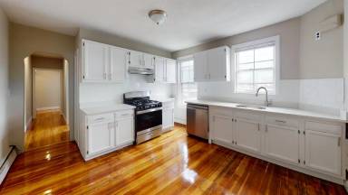 Main picture of 15 Kelley Ct