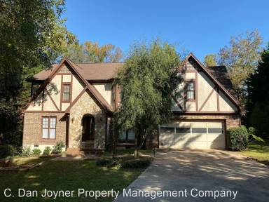 Main picture of 204 Hartsdale Ln