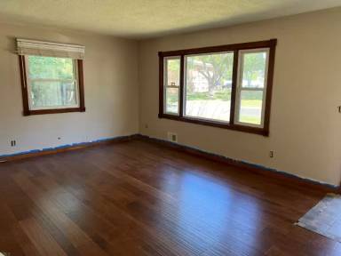 Main picture of 13704 Wentworth Ave