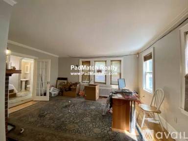Main picture of 80 Lake St