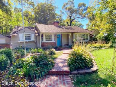 Main picture of 2431 Anderson Ave