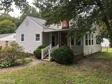 Main picture of 7422 Moss Side Ave