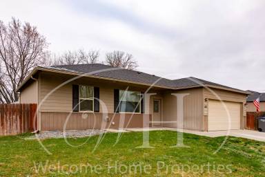 Main picture of 122 Artesia Ave