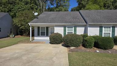 Main picture of 1785 Summerwoods Ln