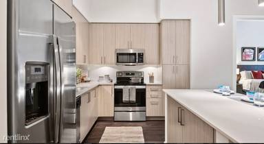 Main picture of 400 SW 16th St
