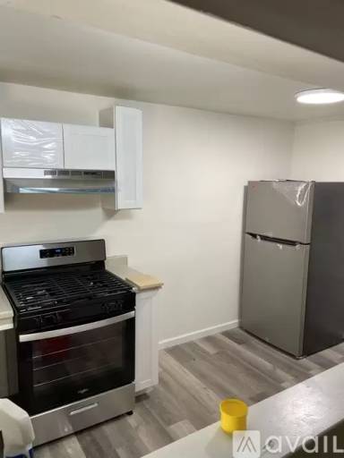 Main picture of 2420 Peoples St