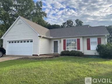Main picture of 437 Riverside Chase Cir