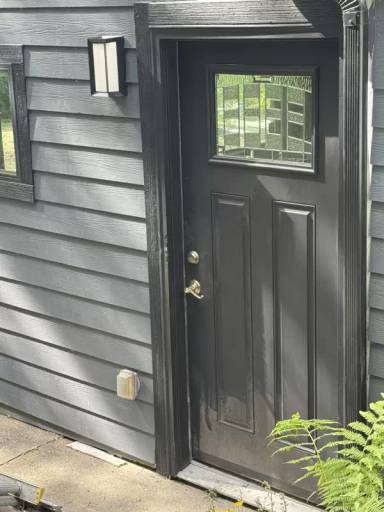Main picture of 2112 Sunset Dr W