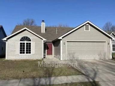 Main picture of 2809 Meadow Dr