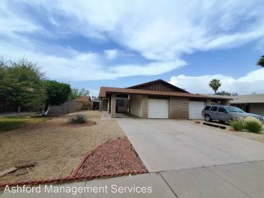 Main picture of 1422 E El Parque Dr