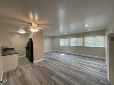Main picture of 2637 Regent St