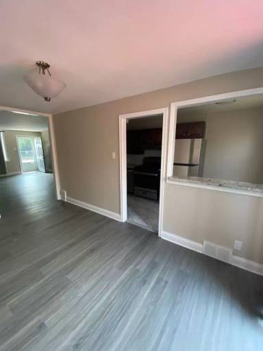 Main picture of 7924 Marsden St