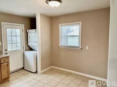 Main picture of 104 S Eleventh St