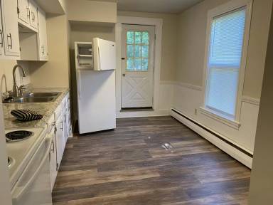 Main picture of 5 Cedar Street - 2