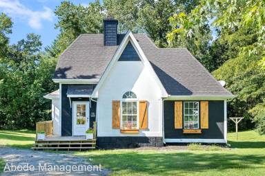 Main picture of 109 Vivian Dr
