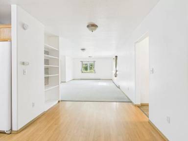 Main picture of 2422 Bradway Rd