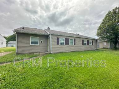 Main picture of 6261-6263 Commodore Dr