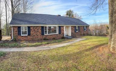 Main picture of 130 Yorkshire Cir