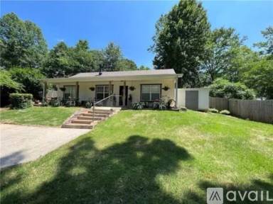 Main picture of 6750 Sawnee Way
