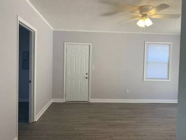 Main picture of 9460 Darlene Cir