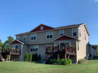 Main picture of 1566 E Gate Dr