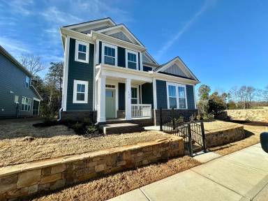 Main picture of 104 Founders Blvd