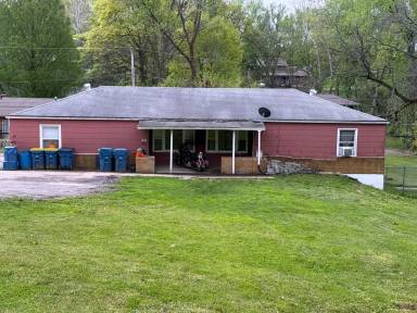 Main picture of 11323 E Lexington Ave