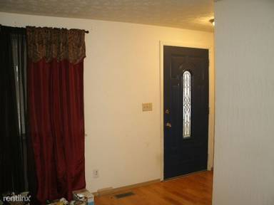 Main picture of 7948 Stockbridge Dr