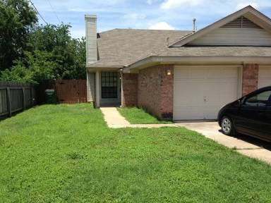 Main picture of 1205 1207 Gregory Ln