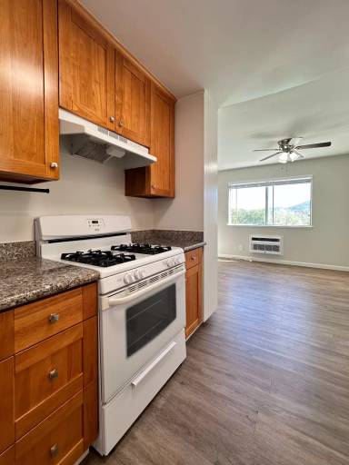 Main picture of Lake Vasona Manor