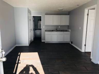 Main picture of 1600 N 13th St