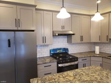 Main picture of 1559 W 6th St