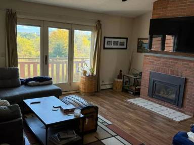 Main picture of 243 Eastview Cir