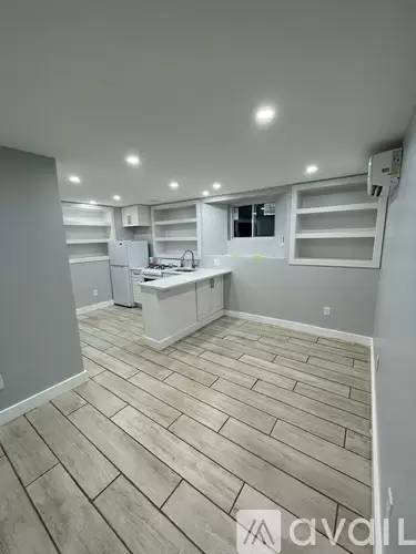 Main picture of 153 Voss Ave