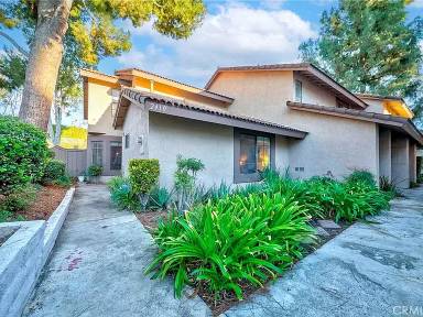 Main picture of 2410 Plaza de Vis
